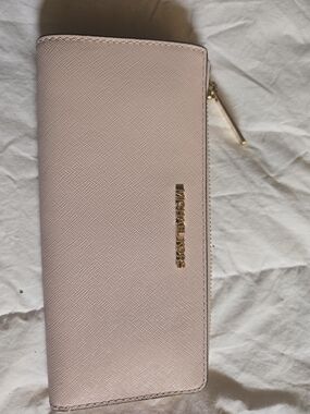 Michael Kors Pale Pink Saffiano Zip Wallet with Gold Hardware